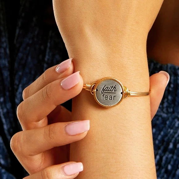 FAITH OVER FEAR BANGLE - Picture 2 of 4